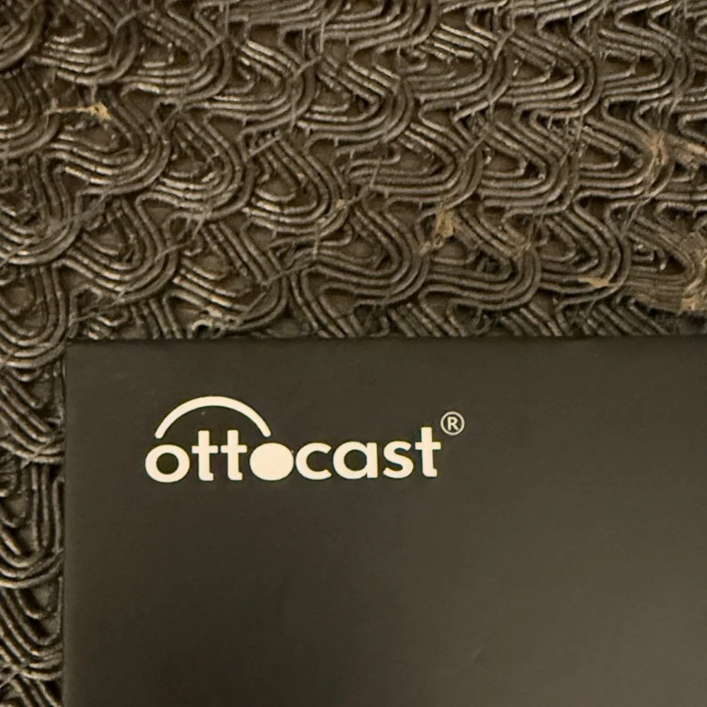 Ottocast Wireless CarPlay Adapter - Black Wireless Screen Mirroring Dongle